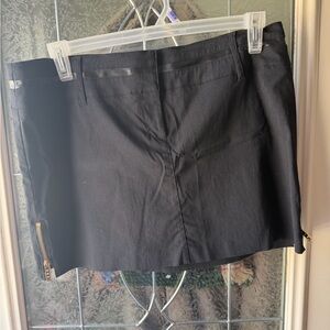 Bisou Bisou Black Skirt

 LAST CALL !!!!!!